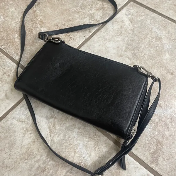 The Sak Iris Black Leather Crossbody Wallet Bag Organizer Clutch Silver Hardware - Image 5