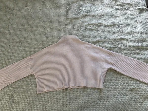 Olivaceous turtle neck sweater bell sleeve, size medium - Image 8