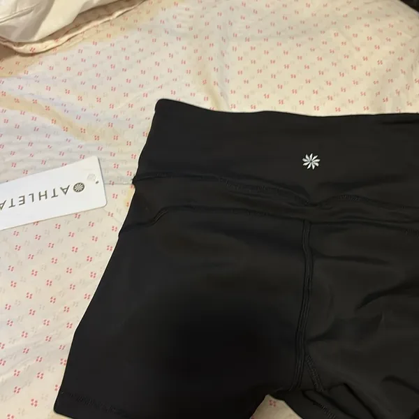 Athleta Black Ultimate High Rise Spandex Shortie - Image 5
