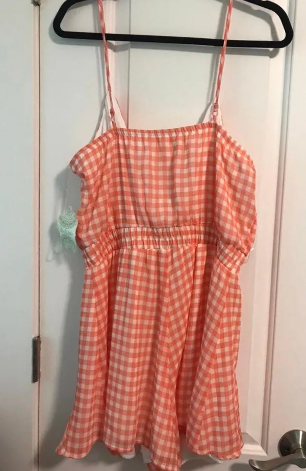 New altar’d state coral plaid romper - Image 3
