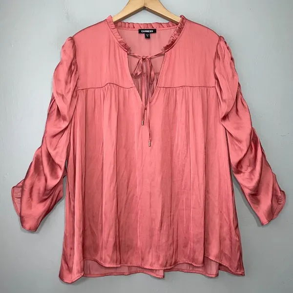 Express Size XL Silky Salmon Pink Ruched 3/4 Sleeve Top Romantic Office Siren - Image 4