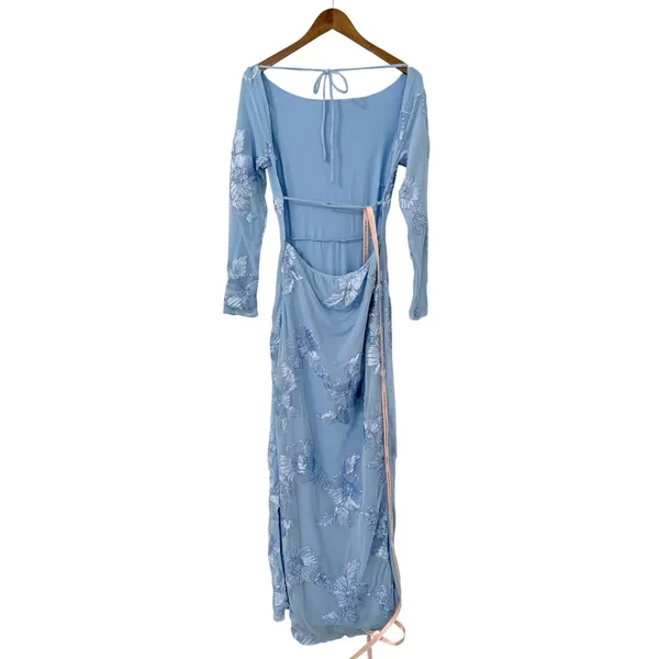Lulus Josephine Light Blue Floral Applique Mesh Maxi Dress size M NWT - Image 3