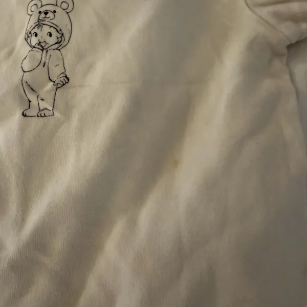 Brandy Melville Baby Tee Crop Top bear - Image 5