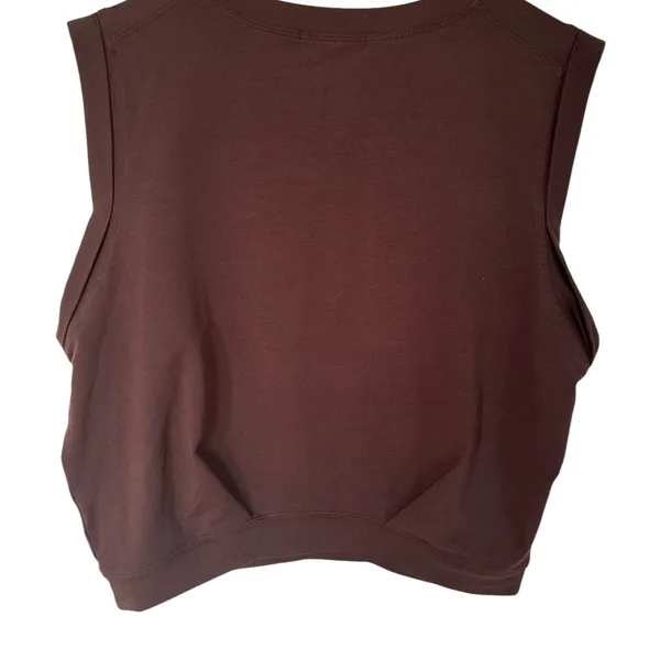 ARRIVE GUIDE | Gym Workout Cropped Shirt |
Brown Brown Size L - Image 2