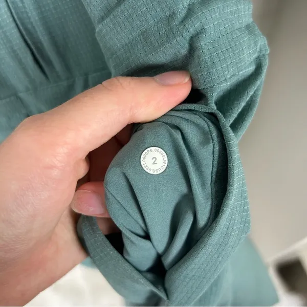 Lululemon Ventlight Zippered Jumpsuit in Tidewater Teal Size 2 - Image 10