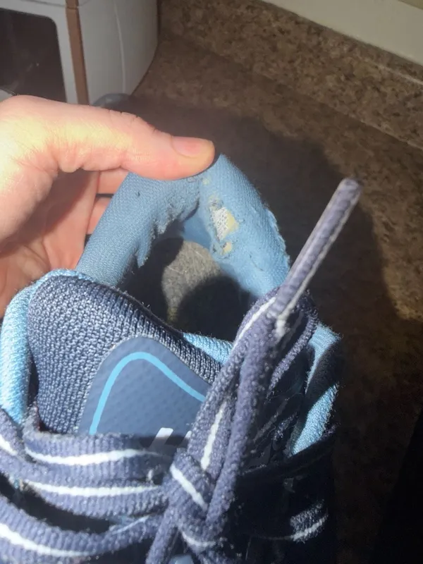 Hoka Bondi 7 Sneakers - Image 9