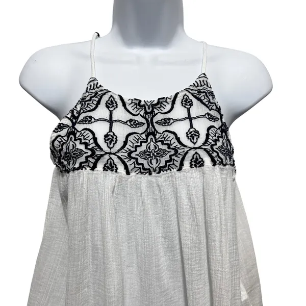 Abercrombie Fitch Women Babydoll Top M White Gauze‎ Embroidered Boho Festival - Image 3
