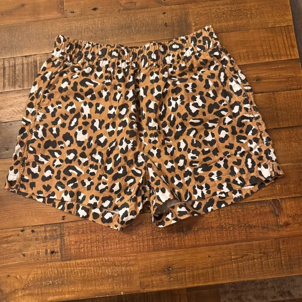 UGG‎ Enora 🐆 Shorts - Image 4