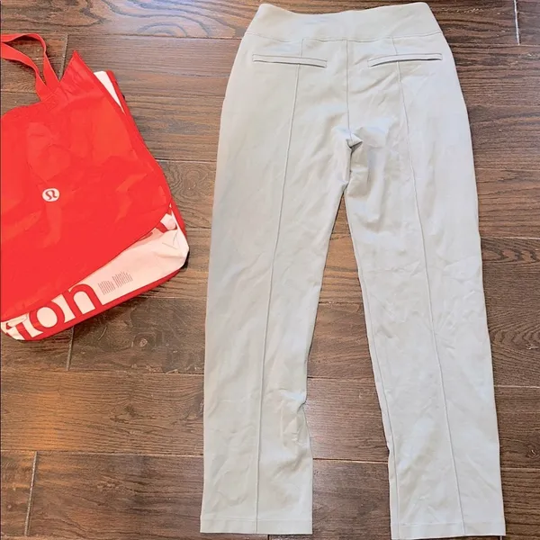 Athleta Blue Activewear pants size 6 with Lululemon tote bag - Image 9