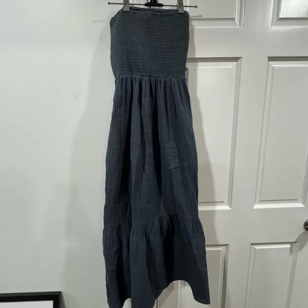 Elegant Strapless Charcoal Dress Gray - Image 3