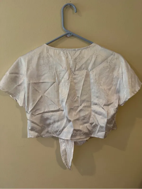 SHEIN Cream Satin Tie-Front Cropped Blouse - Image 4