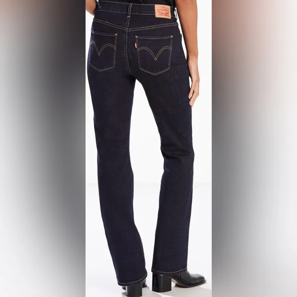 Levi Women’s Classic Bootcut Stretch Mid Rise Easy Fit, Dark Color WORN ONCE - Image 2