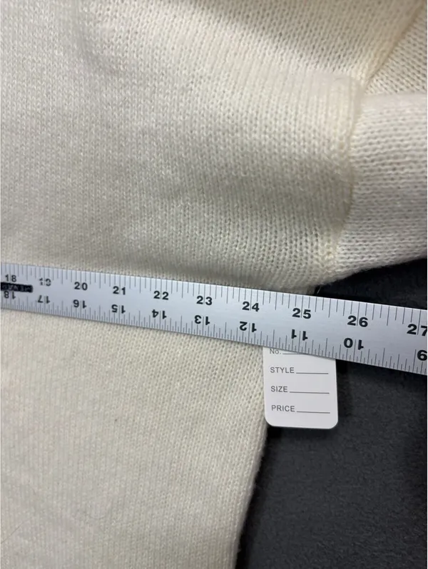 Women’s Plus 4XL Ivory Knit Pullover Sweater Crew Neck Striped Sleeves - Image 6