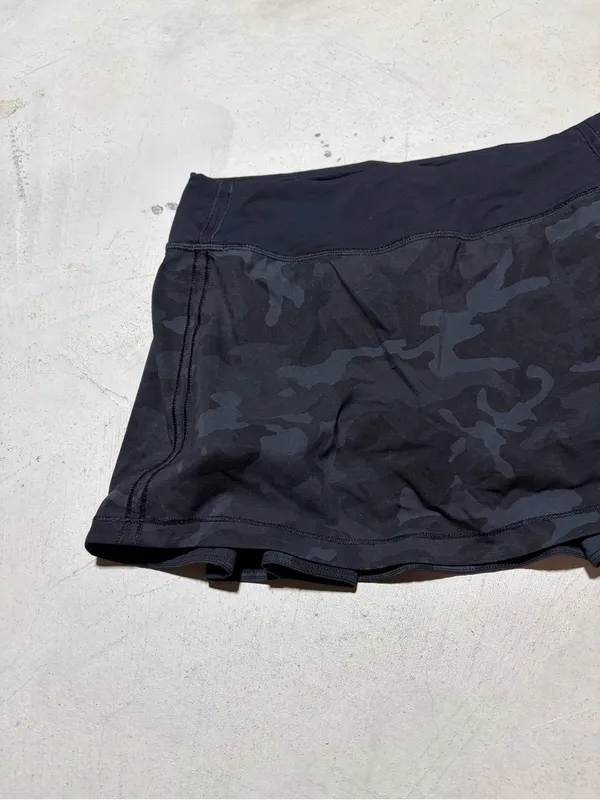 Lululemon Black Camo Active Skort 2 - Image 5