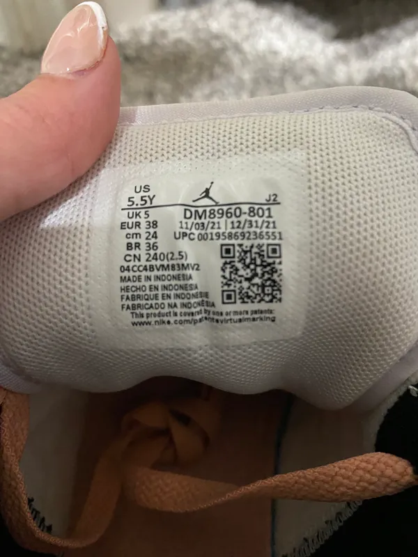 Nike Jordan 1 Low - Image 5