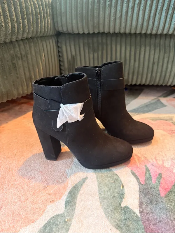 LC Lauren Conrad Avant Black Faux Suede Buckle Ankle Booties NWT - Size 7 - Image 2