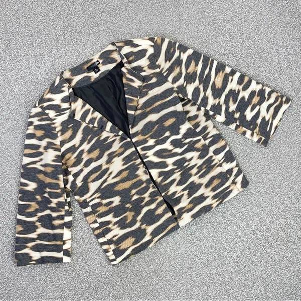 East 5th Animal‎ Leopard Print Ponte Knit Crop Blazer Jacket White Tan Medium - Image 14