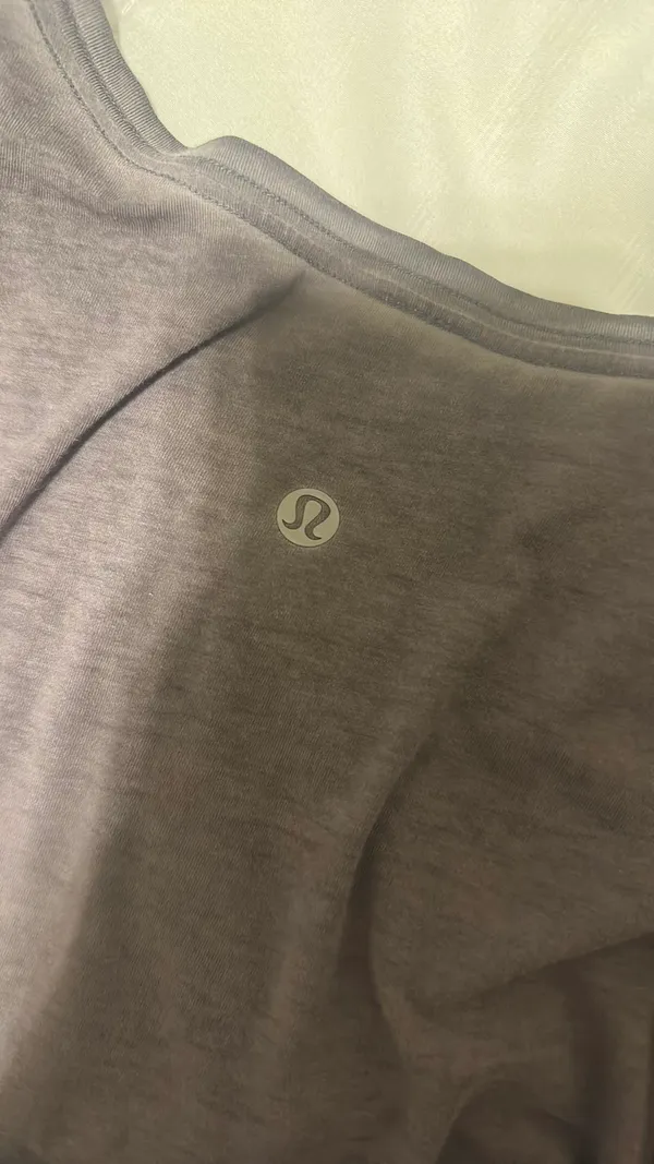 Lululemon Grey Tee Short Sleeve - Image 2