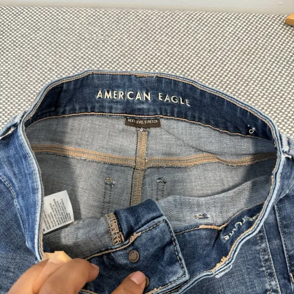 American Eagle Super Hi-Rise Flare Jeans Women Sz 4 Long Patch Pockets Cut Hem - Image 6