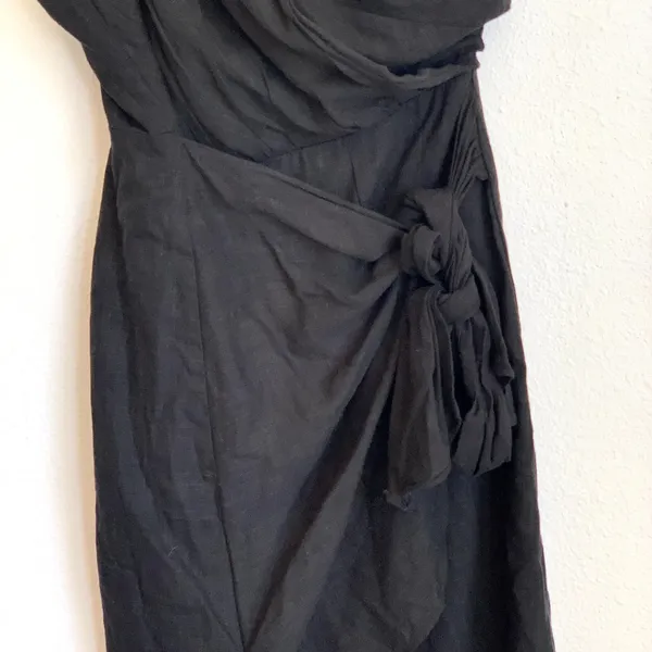 Here Comes the Sun One Shoulder Linen Blend Mini Dress in Black - Image 4