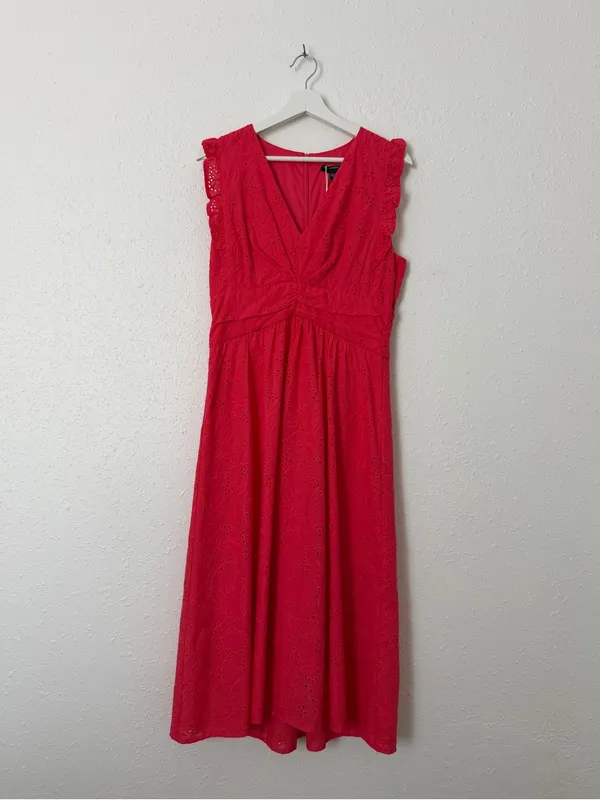 NWT Maggy London Coral Eyelet Midi Dress Size 6 Ruffle V-Neck - Image 5