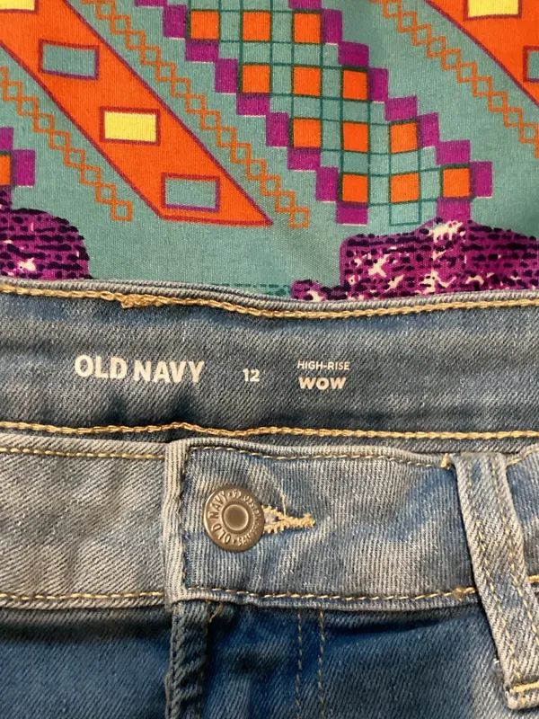 Old Navy Light Blue Denim Bermuda Shorts - Image 4