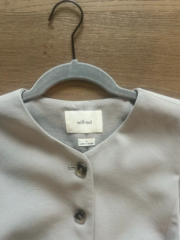 Aritzia Wilfred Vest Top - Image 4