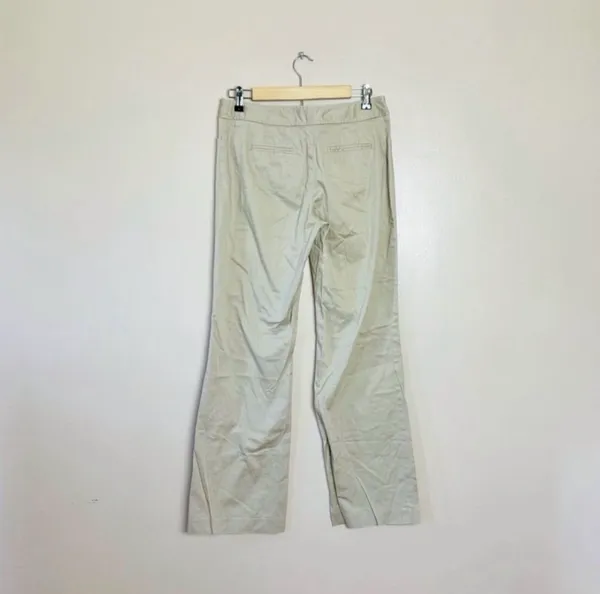 White House | Black Market CLEARANCE! Cream Legacy Chinos Size 6 EUC - Image 2