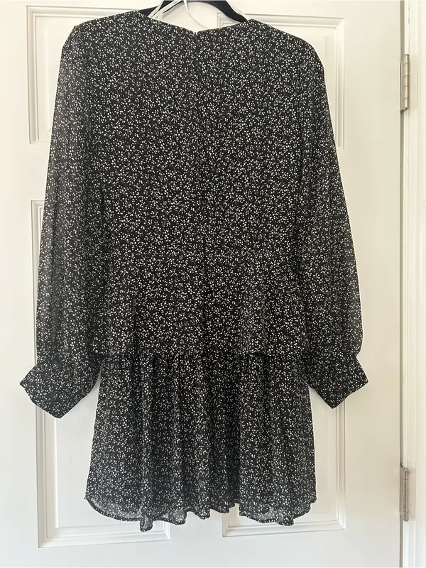 Lulu's Black Floral V-Neck Mini Dress. - Image 4
