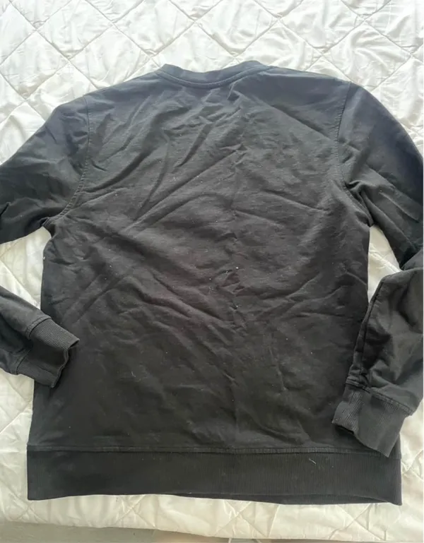 Men size medium skull sweatshirt Black - Image 3