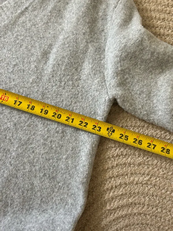 Nine West oversized gray sweater  - Image 7