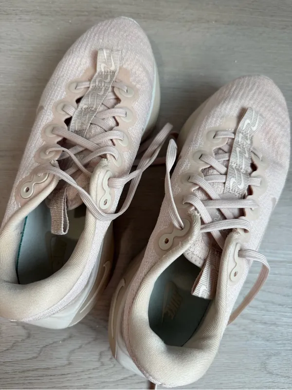 Nike Women's Beige/Tan Lightweight Sneakers - Image 6