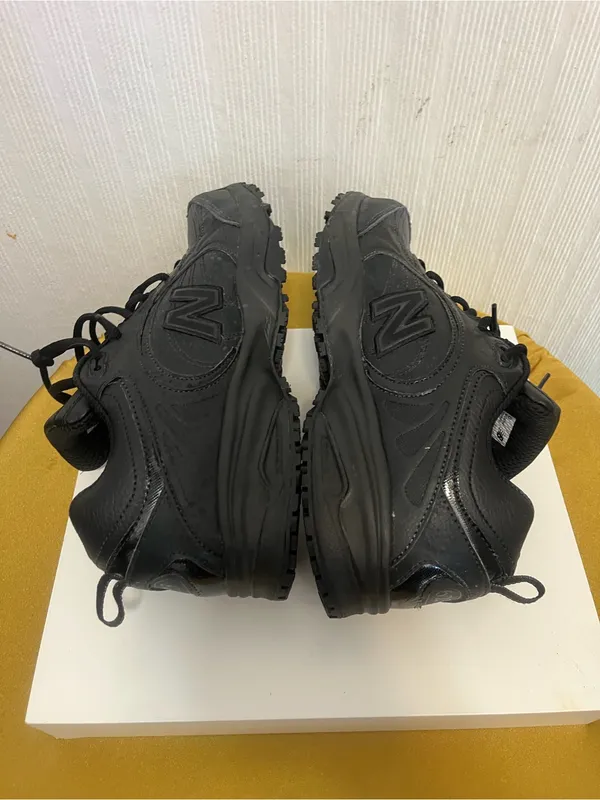 New Balance for crews slip oil &resistant Women's Black Leather & Mesh Sneakers - Image 7