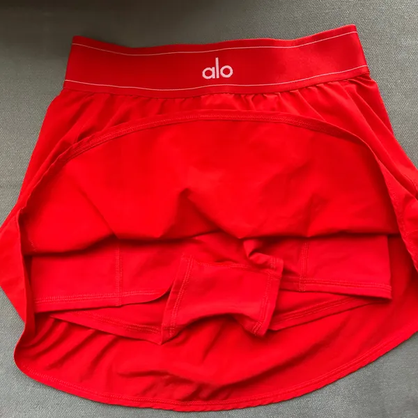 Alo Yoga Match Point Tennis Skirt Red Hot Summer M - Image 5