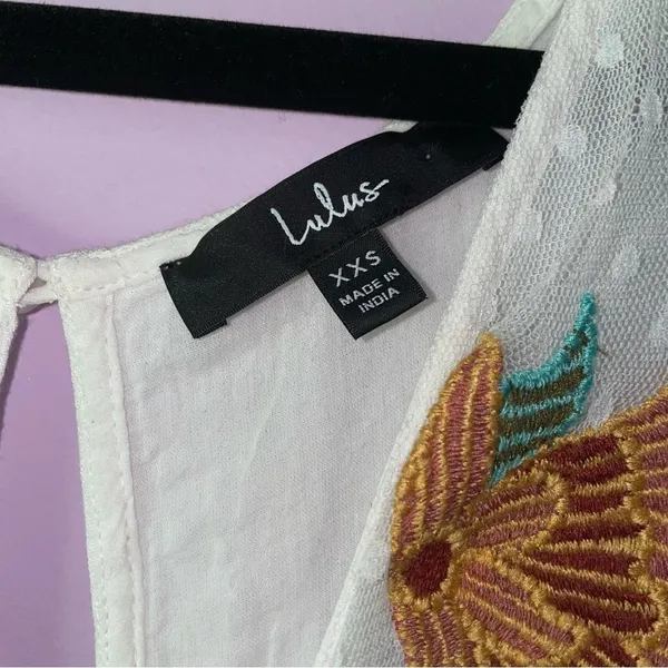 Lulu's XXS Maxi Dress White Embroidered Floral Vacation Cottage Coastal Boho - Image 7