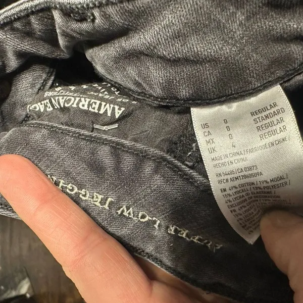 American Eagle distressed super low rise size 0 jeggings - Image 2