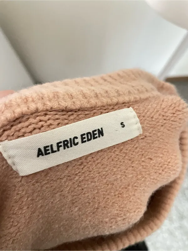 Aelfric Eden Tan Beige Diamond Cable Knit Oversized Pullover Sweater Small - Image 2