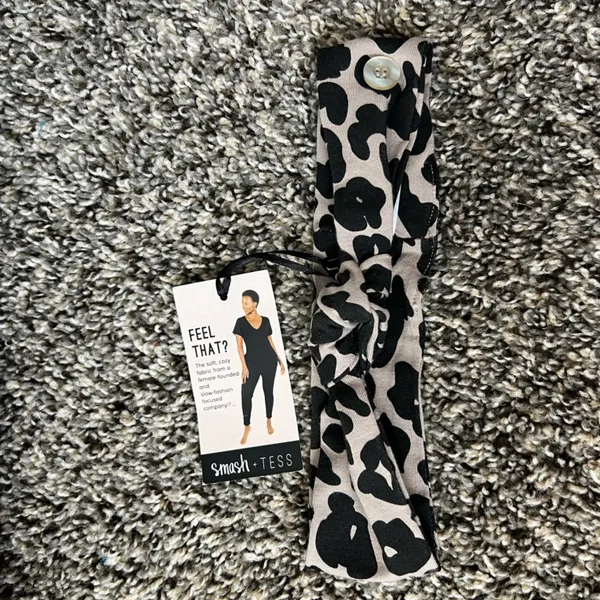 Smash + Tess x Loren Brovarnik NWT Soft Leopard Knot Headband‎ - Image 3