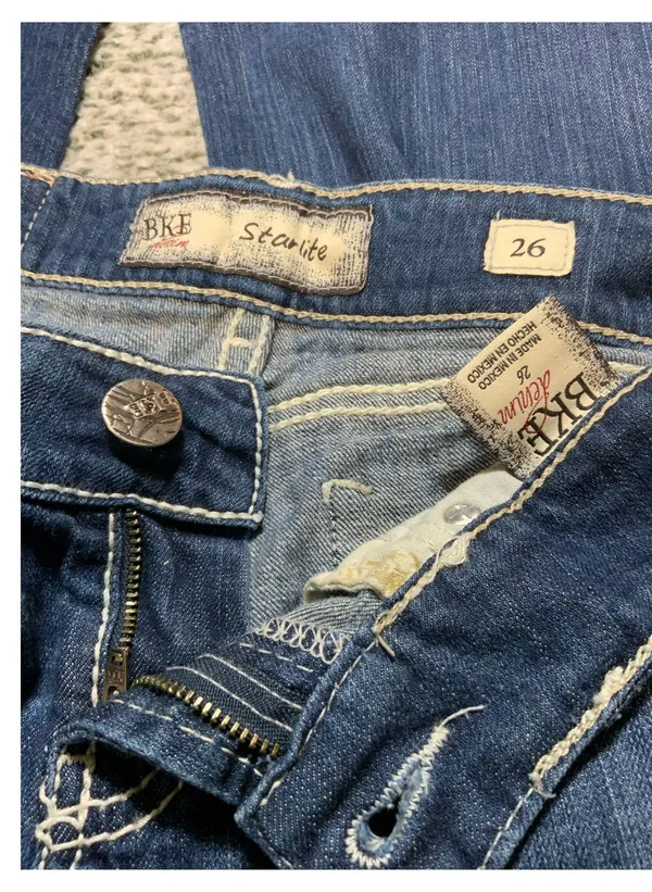 Buckle Starlite Cropped Jeans - Image 4