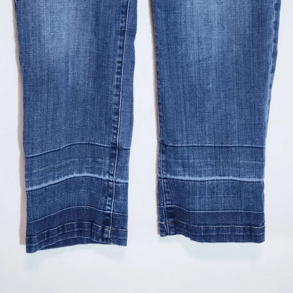 Crown & Ivy Distressed Capri Jeans Size 10 Boho Cropped Denim - Image 3