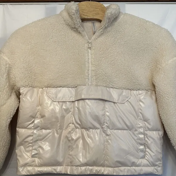 Fabletics Size Medium Nelly Mixed Media Half Zip‎ Ivory Pocket Pull Over Sherpa - Image 2