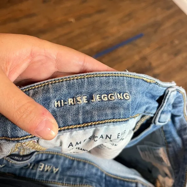 American Eagle distressed Hi-Rise Jeggings - Image 5