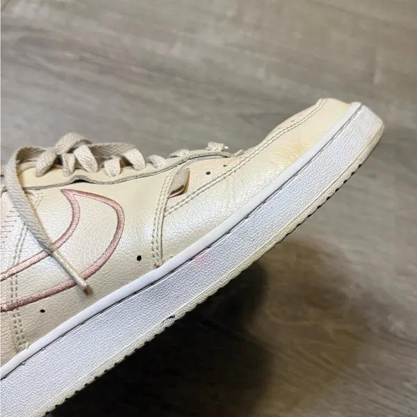 •Nike• Court Vision Sneakers - Image 4