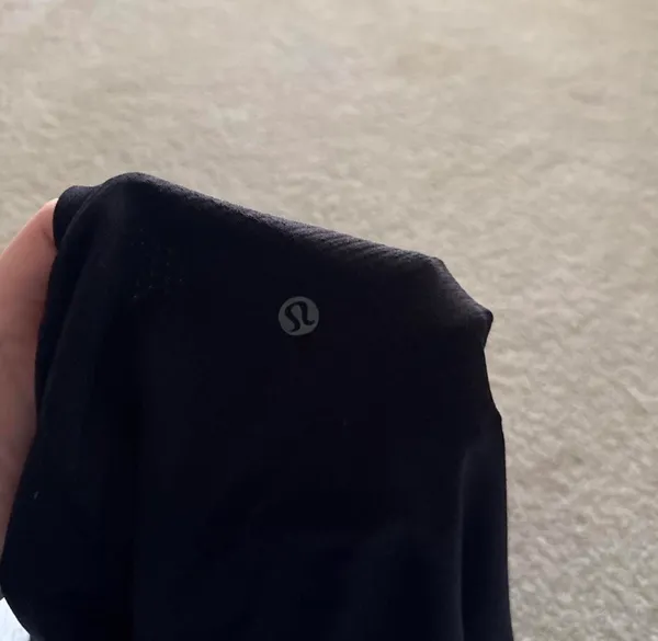 Black Lululemon Short Sleeve Swiftly Tech - Image 3