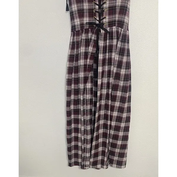 corset dress ideal for the season so you can combine it with a white background - Image 8