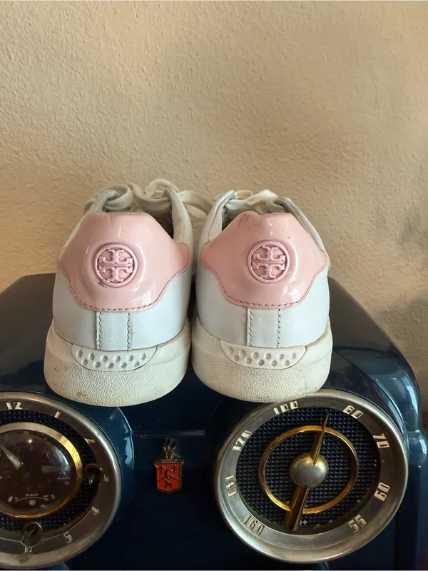 Tory Burch Howell Court Sneaker White Leather w/ Pink lace up Shoes Size 7 - Image 11