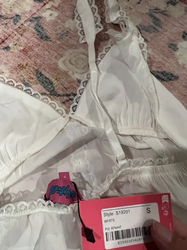 NWT Edikted‎ small white tank top - Image 12