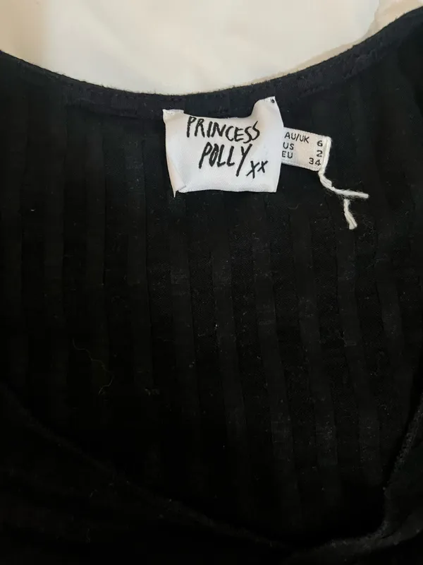 Princess Polly cropped shirt  - Image 3