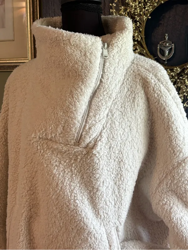 Athleta Cream Sherpa Pullover Satin Trim Jacket With Zipper Pockets size XL - Image 2