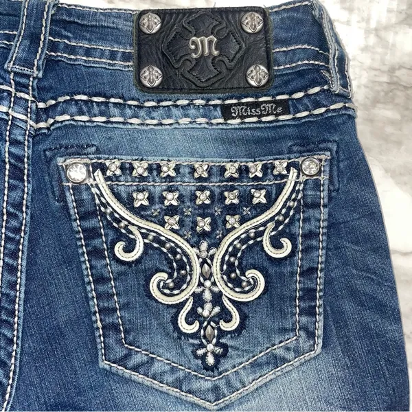 Miss Me Signature Rise Rhinestone Skinny Jeans - Image 5